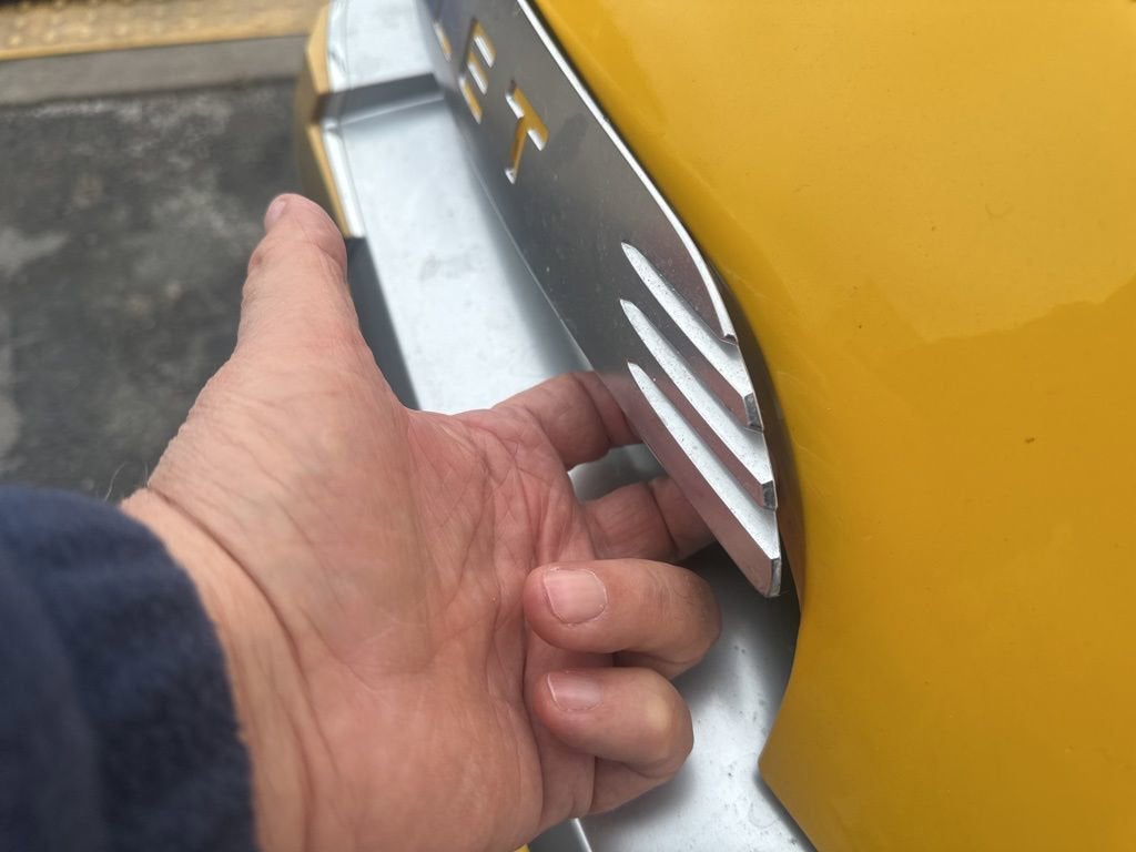 2004 Chevrolet SSR LS