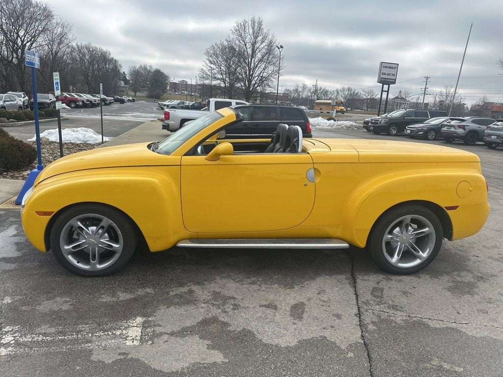 2004 Chevrolet SSR LS