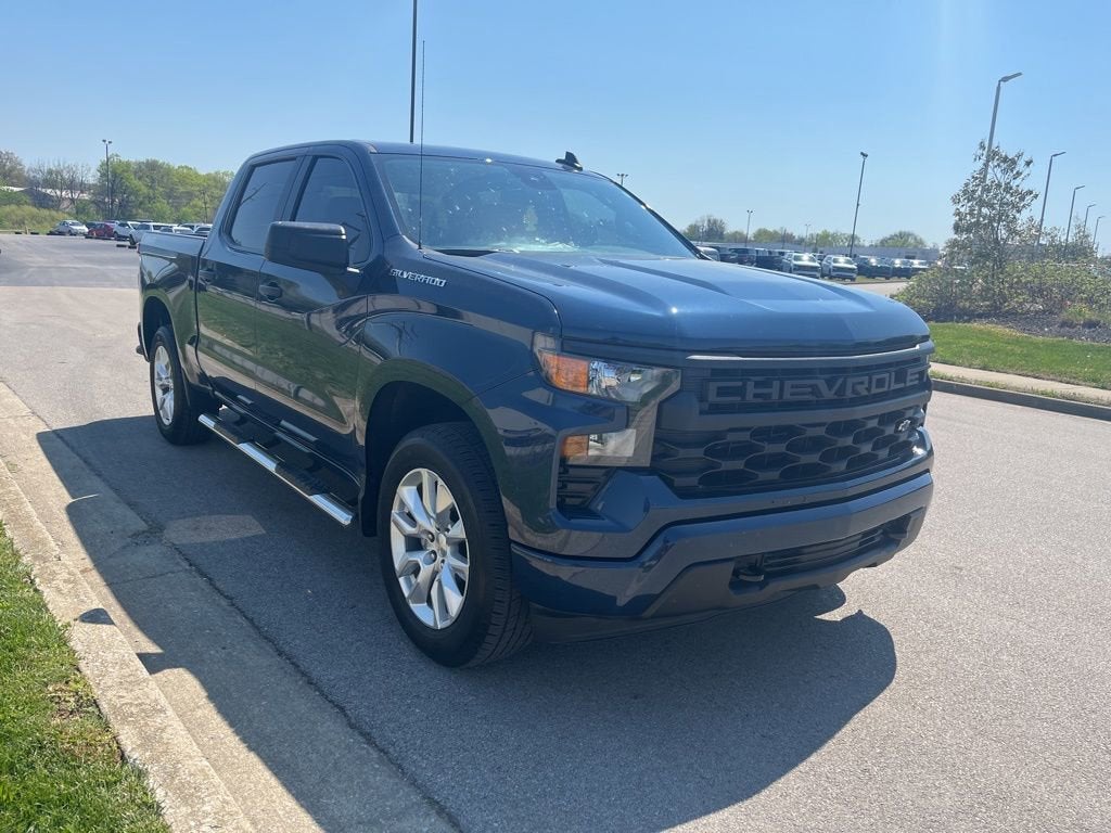 2023 Chevrolet Silverado 1500 Custom