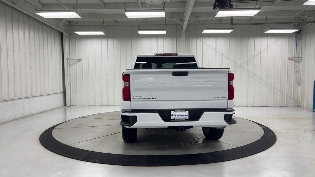 2023 Chevrolet Silverado 1500 Custom