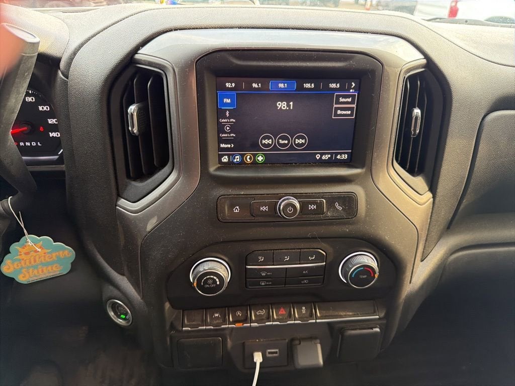 2023 Chevrolet Silverado 1500 Custom