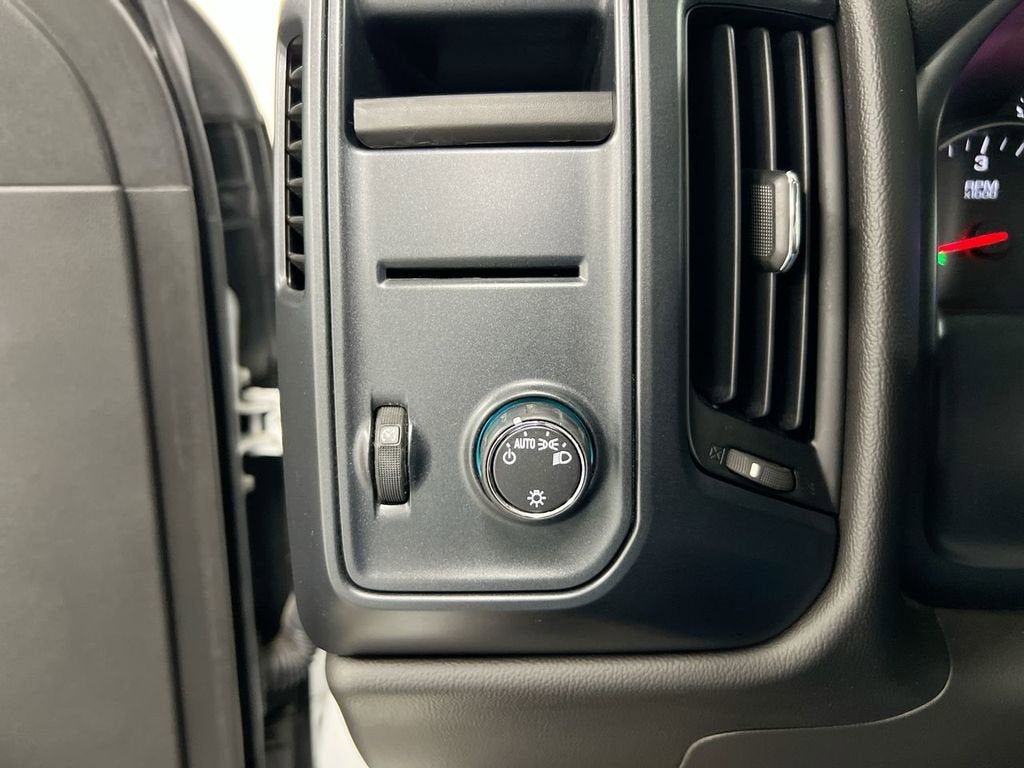 2016 Chevrolet Silverado 1500 Custom