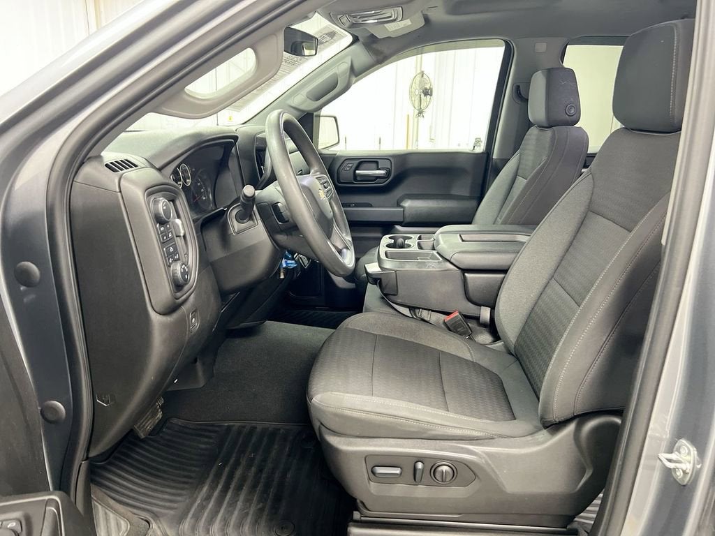 2022 Chevrolet Silverado 1500 LTD Custom