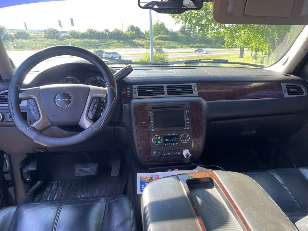 2008 GMC Yukon XL Base