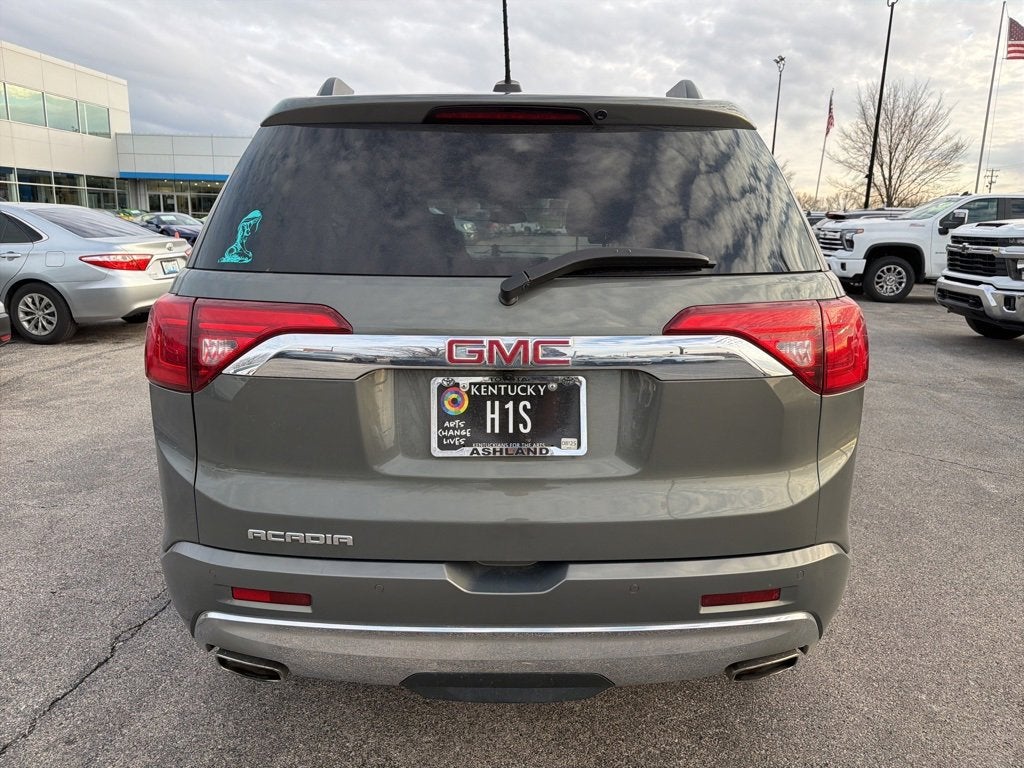 2017 GMC Acadia Denali