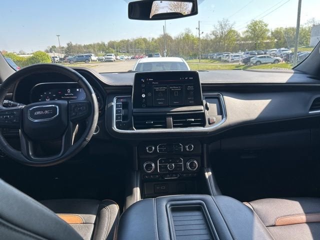 2022 GMC Yukon XL AT4
