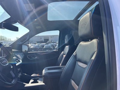 2022 GMC Yukon XL AT4