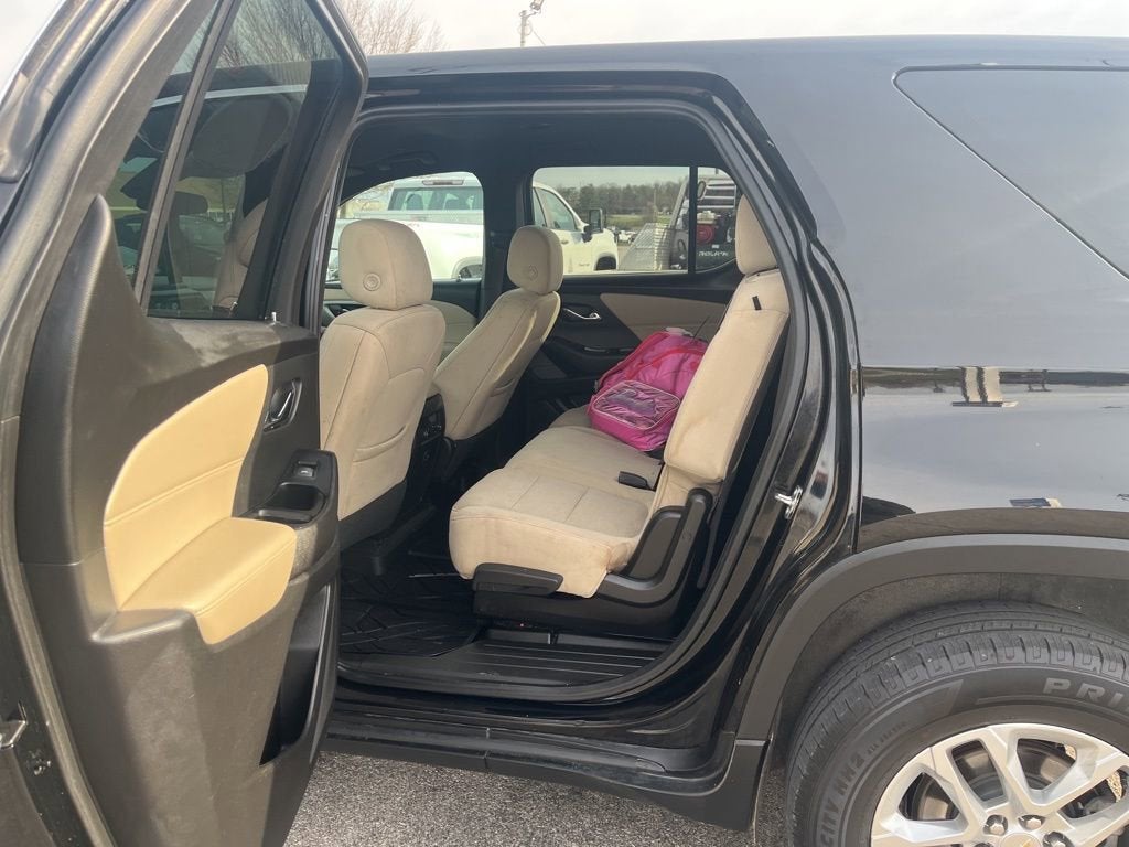 2023 Chevrolet Traverse LS