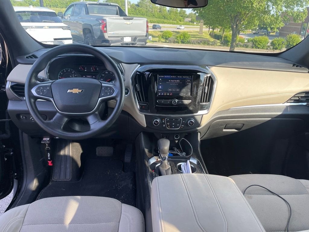2023 Chevrolet Traverse LS