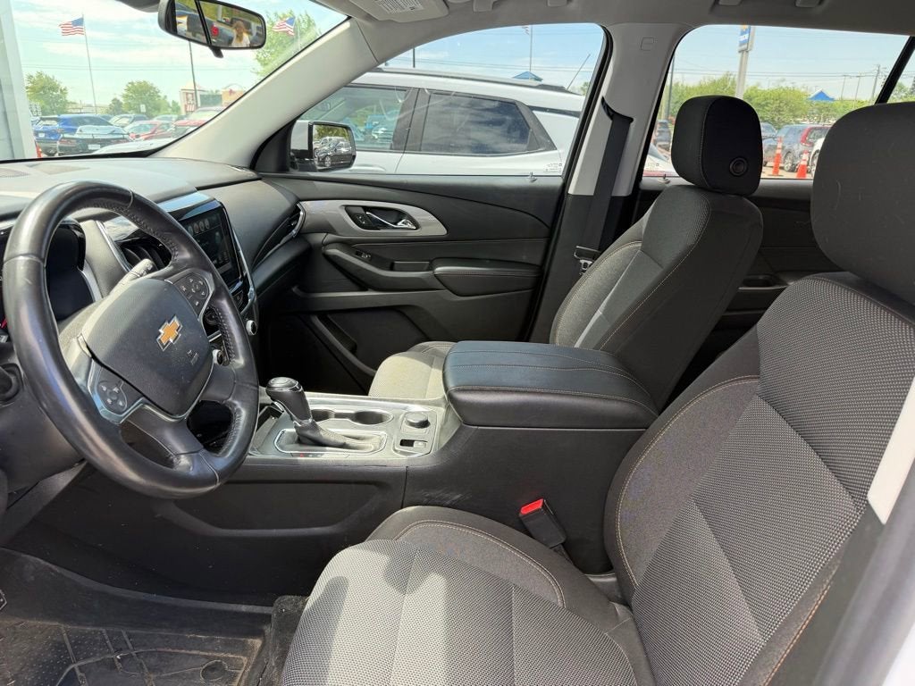 2018 Chevrolet Traverse LT Cloth