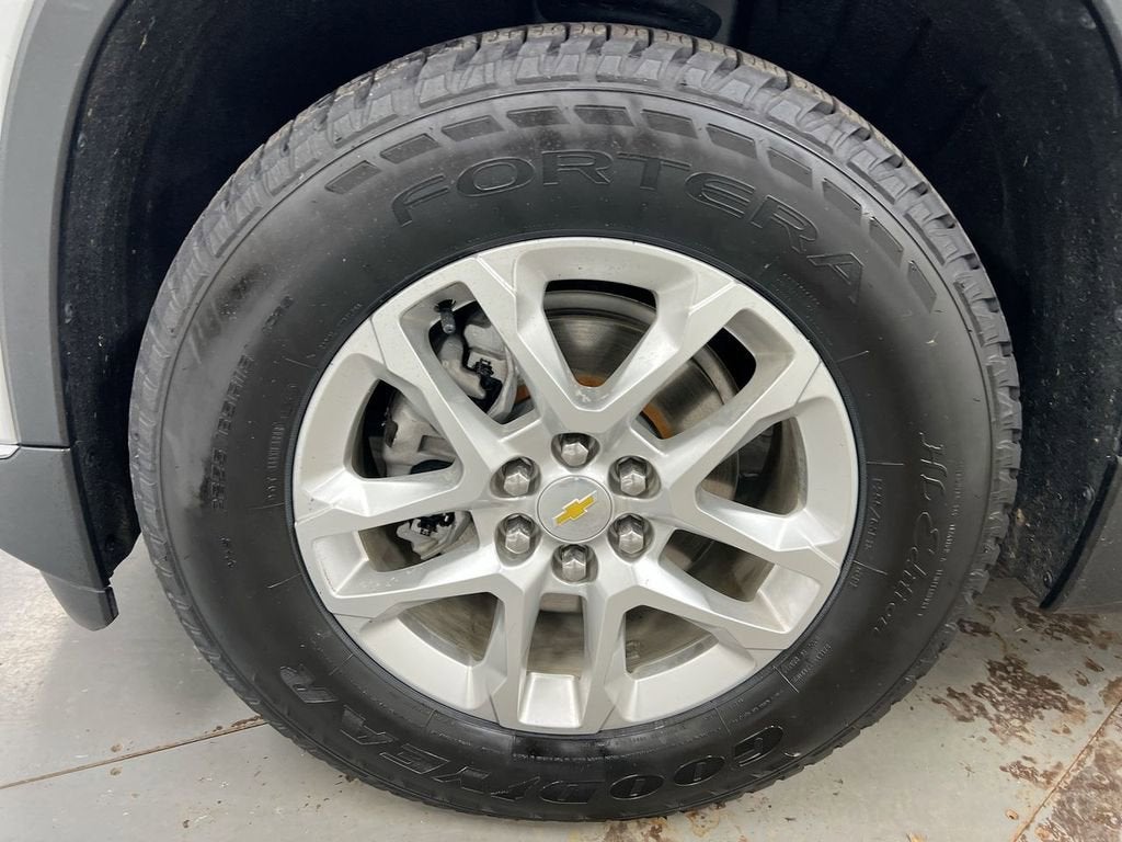 2021 Chevrolet Traverse LT Cloth