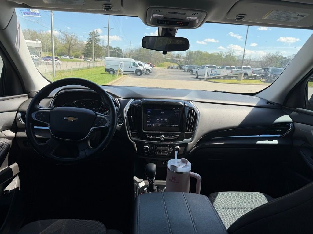 2021 Chevrolet Traverse LT Cloth