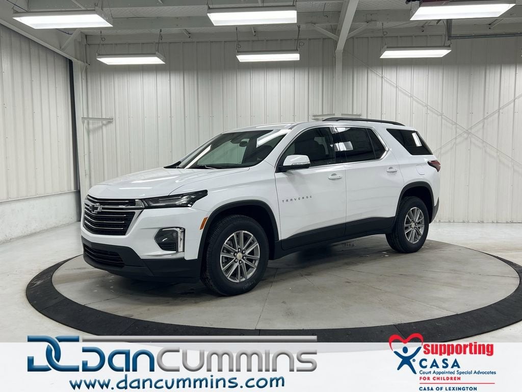 2023 Chevrolet Traverse LT Leather