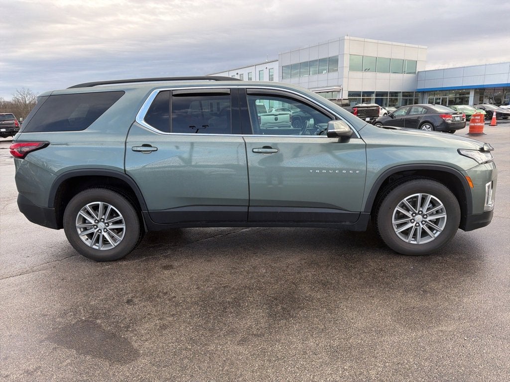 2023 Chevrolet Traverse LT Cloth