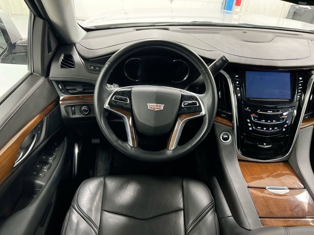 2017 Cadillac Escalade ESV Luxury