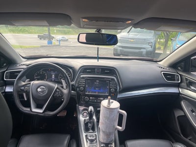 2017 Nissan Maxima SR