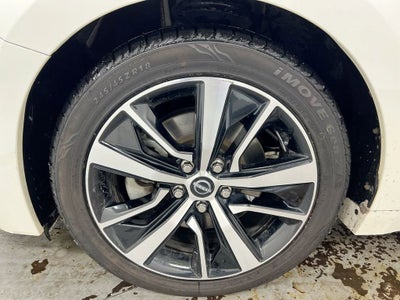 2023 Nissan Maxima SV