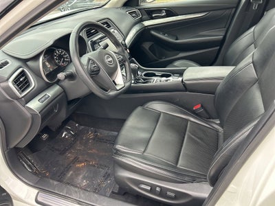 2023 Nissan Maxima SV