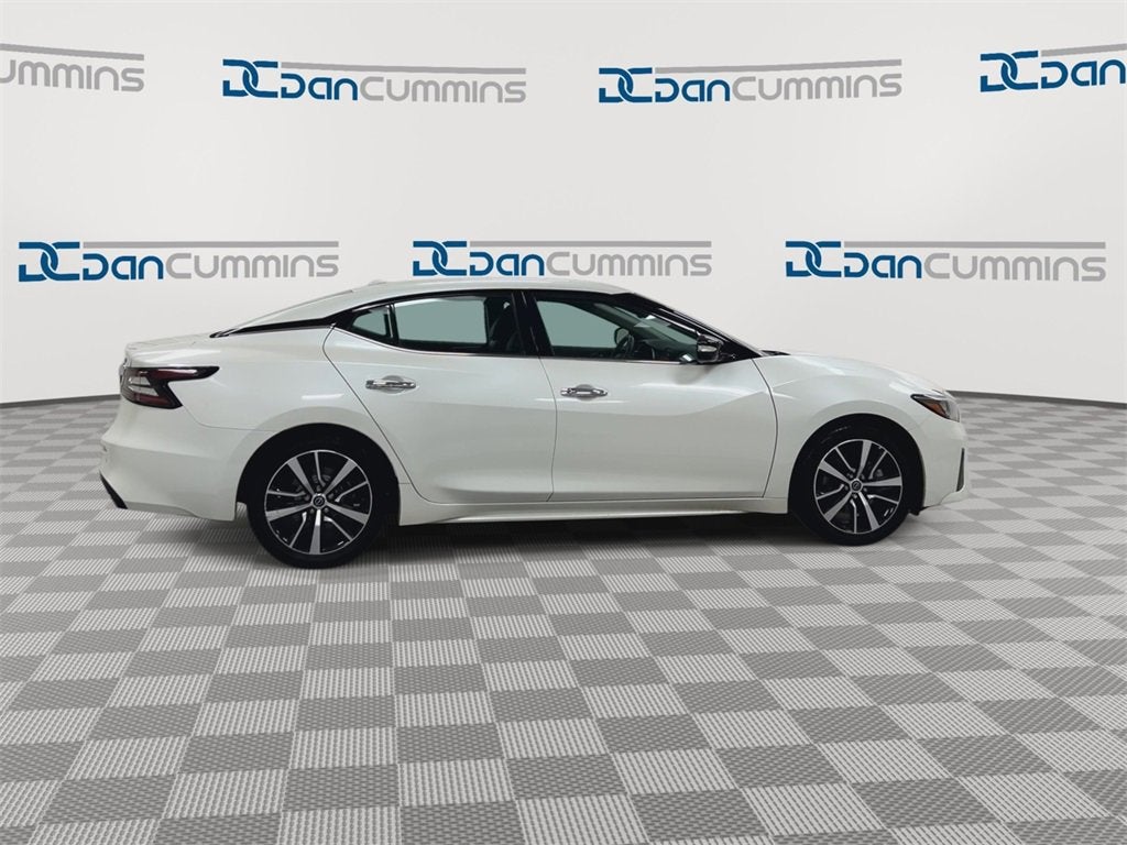 2023 Nissan Maxima SV