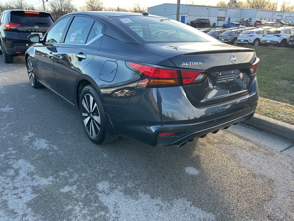 2022 Nissan Altima 2.5 SV