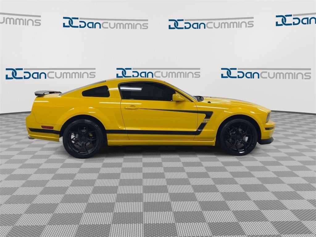 2005 Ford Mustang GT Deluxe