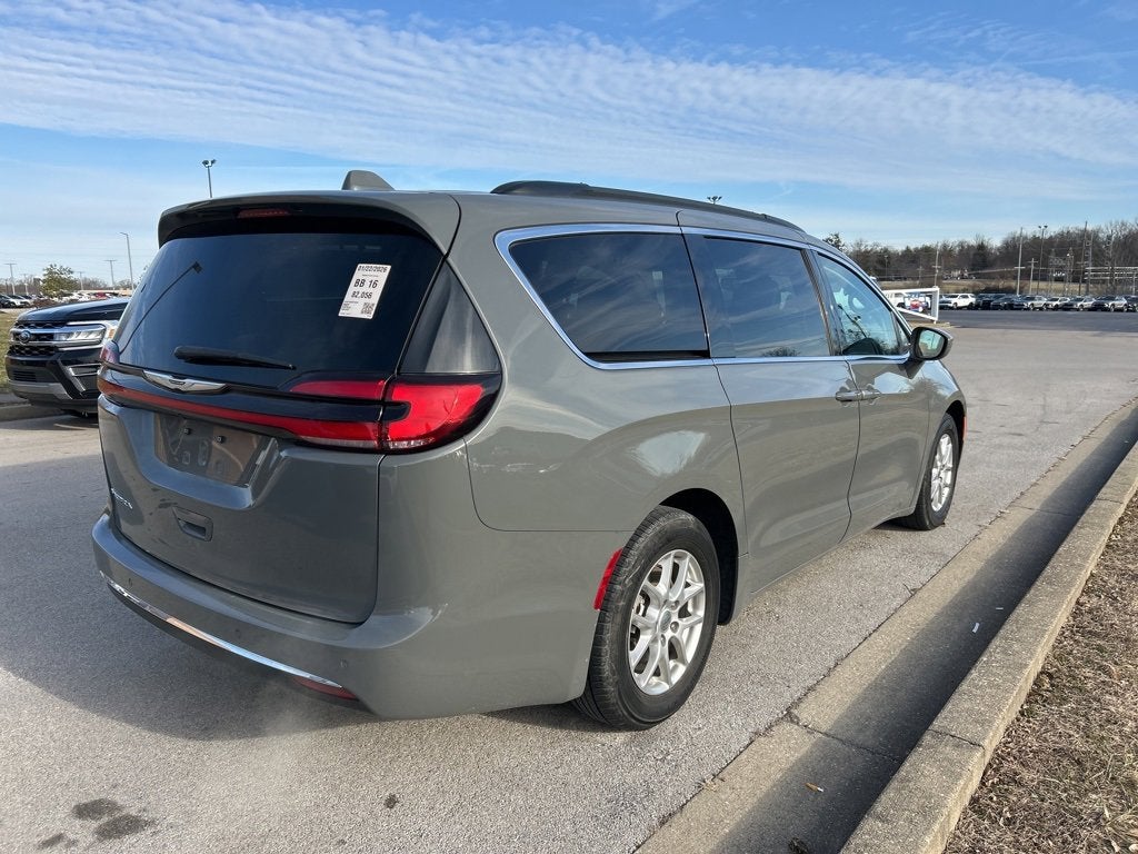 2022 Chrysler Pacifica Touring L