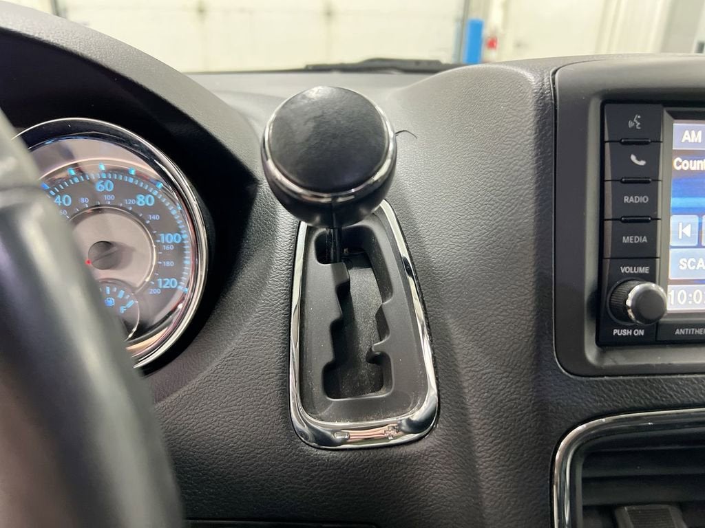 2014 Chrysler Town & Country Touring