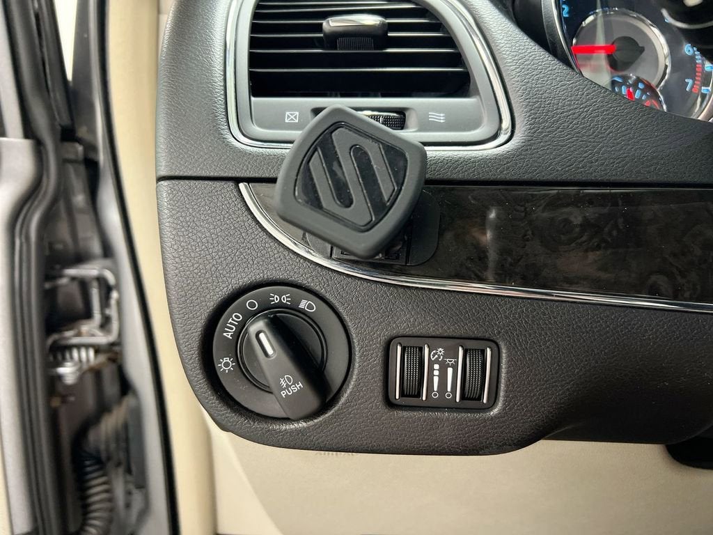 2014 Chrysler Town & Country Touring