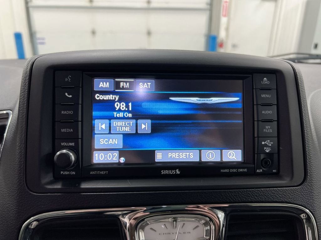 2014 Chrysler Town & Country Touring