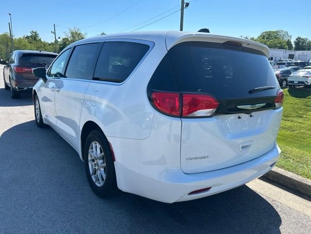 2023 Chrysler Voyager LX
