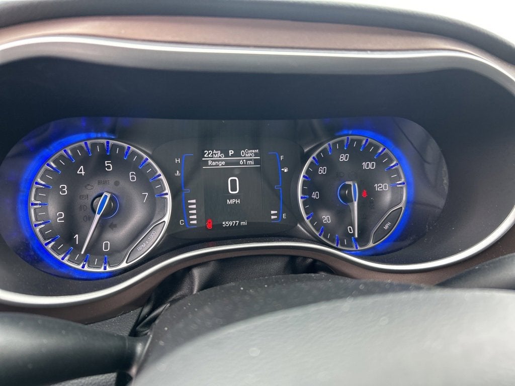 2023 Chrysler Voyager LX