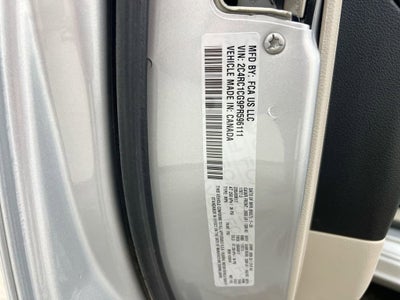 2023 Chrysler Voyager LX