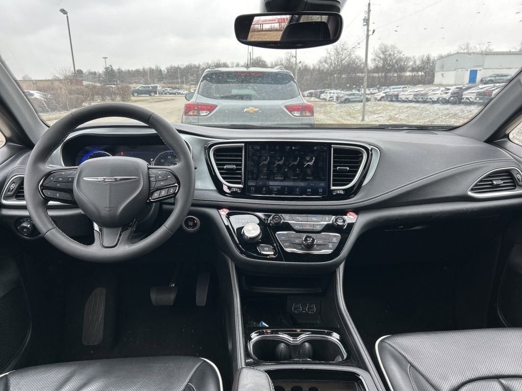 2025 Chrysler Pacifica Limited