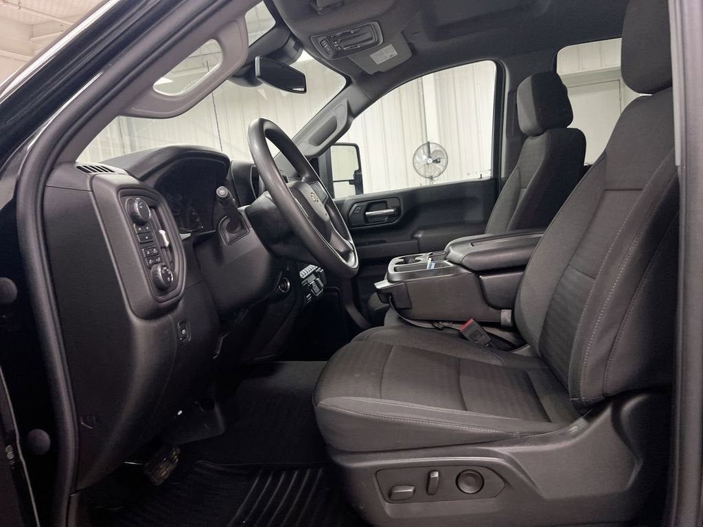 2024 Chevrolet Silverado 2500 HD Custom