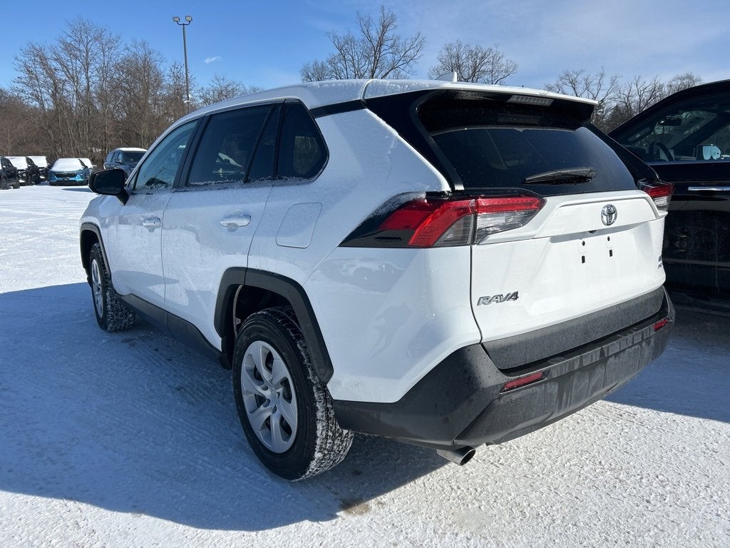 2024 Toyota RAV4 LE