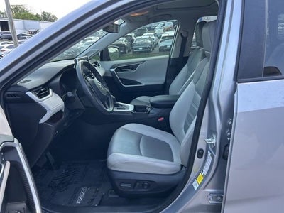 2020 Toyota RAV4 Limited