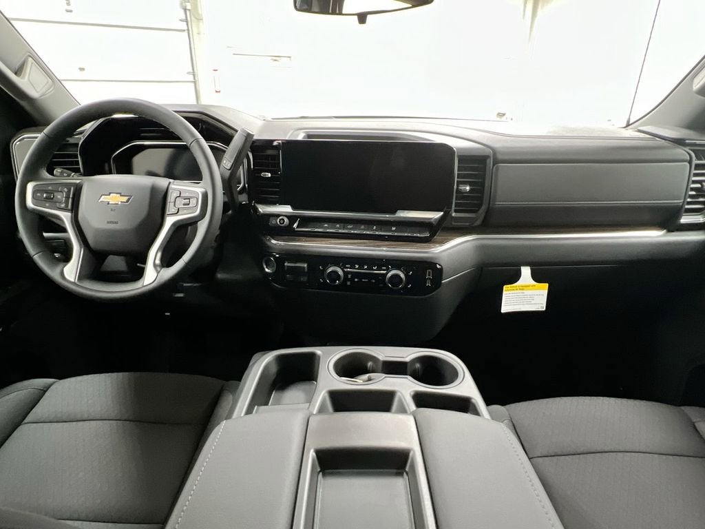 2025 Chevrolet Silverado 1500 LT (2FL)
