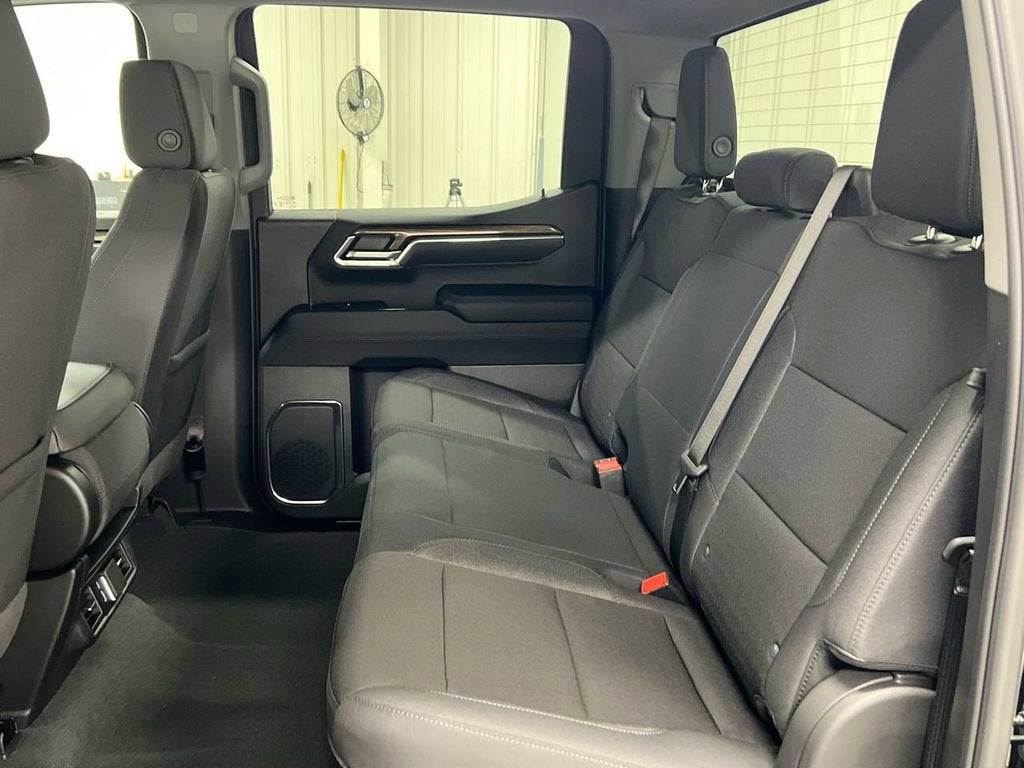 2025 Chevrolet Silverado 1500 LT (2FL)