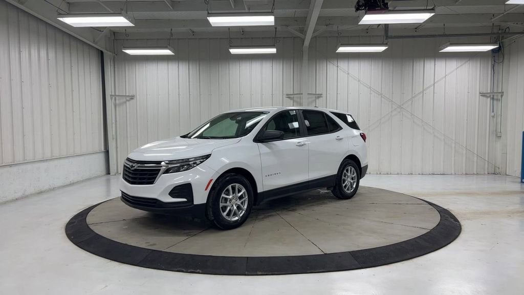 2022 Chevrolet Equinox LS