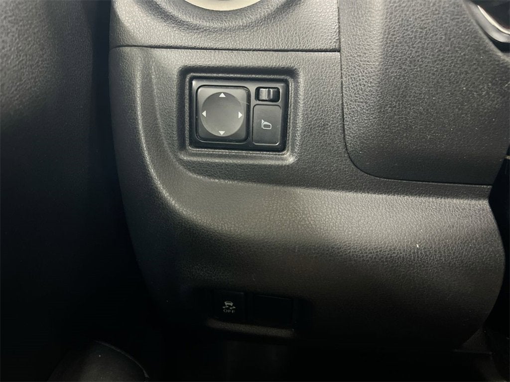 2013 Nissan Versa SV