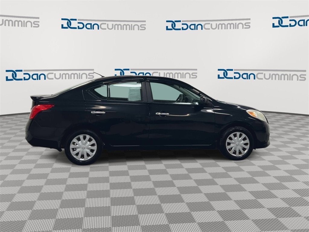 2013 Nissan Versa SV