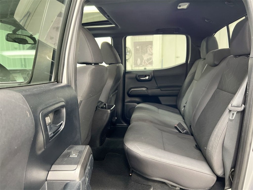 2016 Toyota Tacoma SR