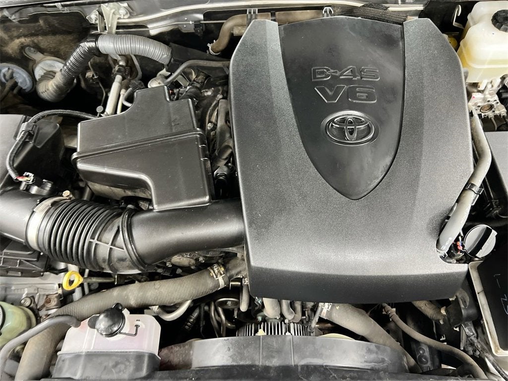 2016 Toyota Tacoma SR