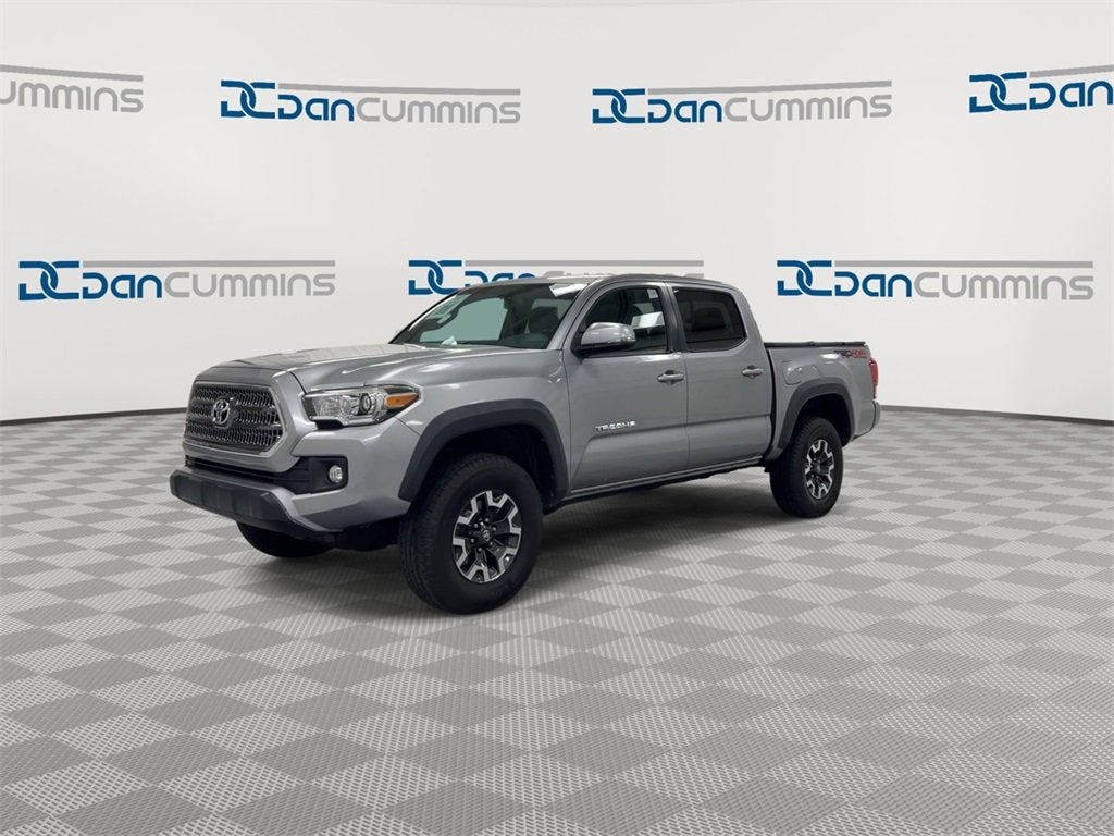 2016 Toyota Tacoma SR