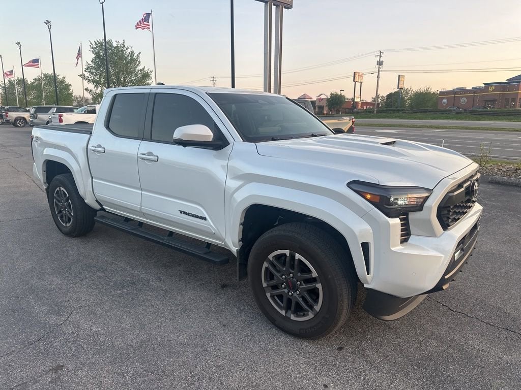 2024 Toyota Tacoma 4WD SR5