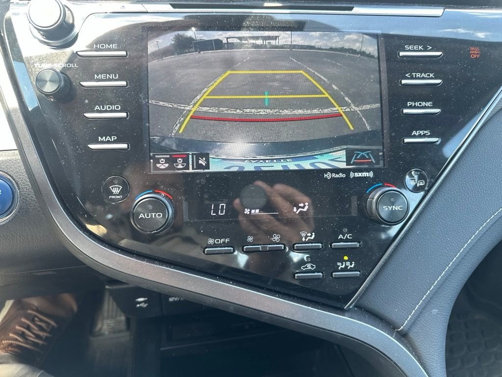 2019 Toyota Camry Hybrid LE