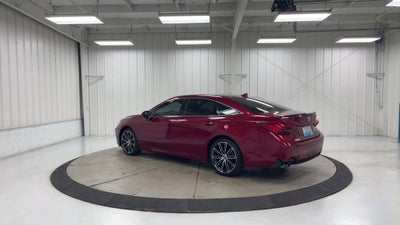 2019 Toyota Avalon XLE