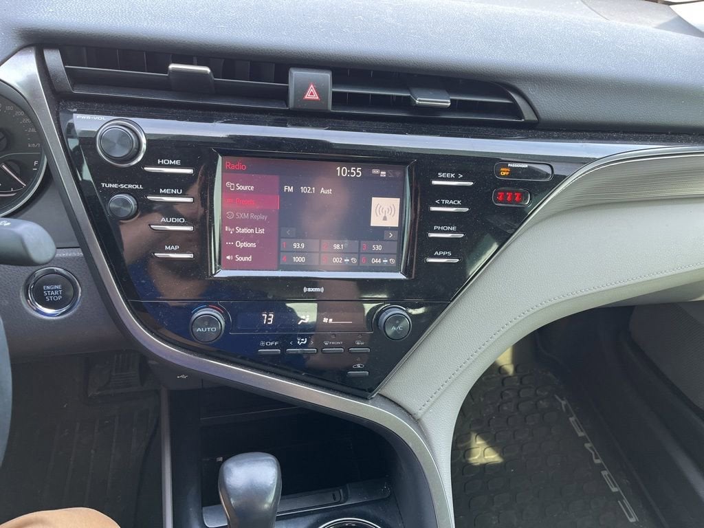 2020 Toyota Camry SE