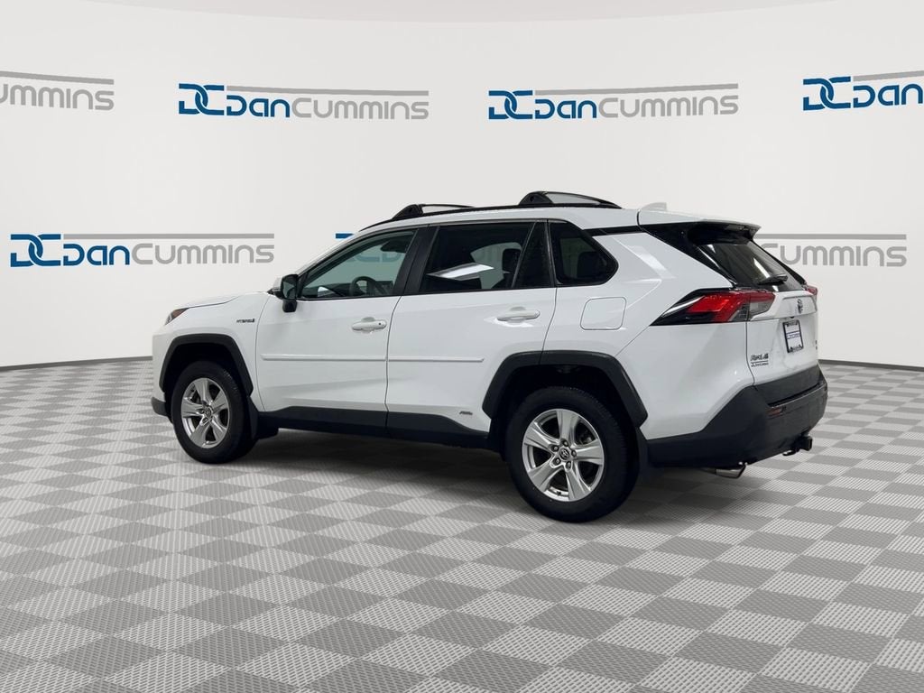2021 Toyota RAV4 Hybrid XLE