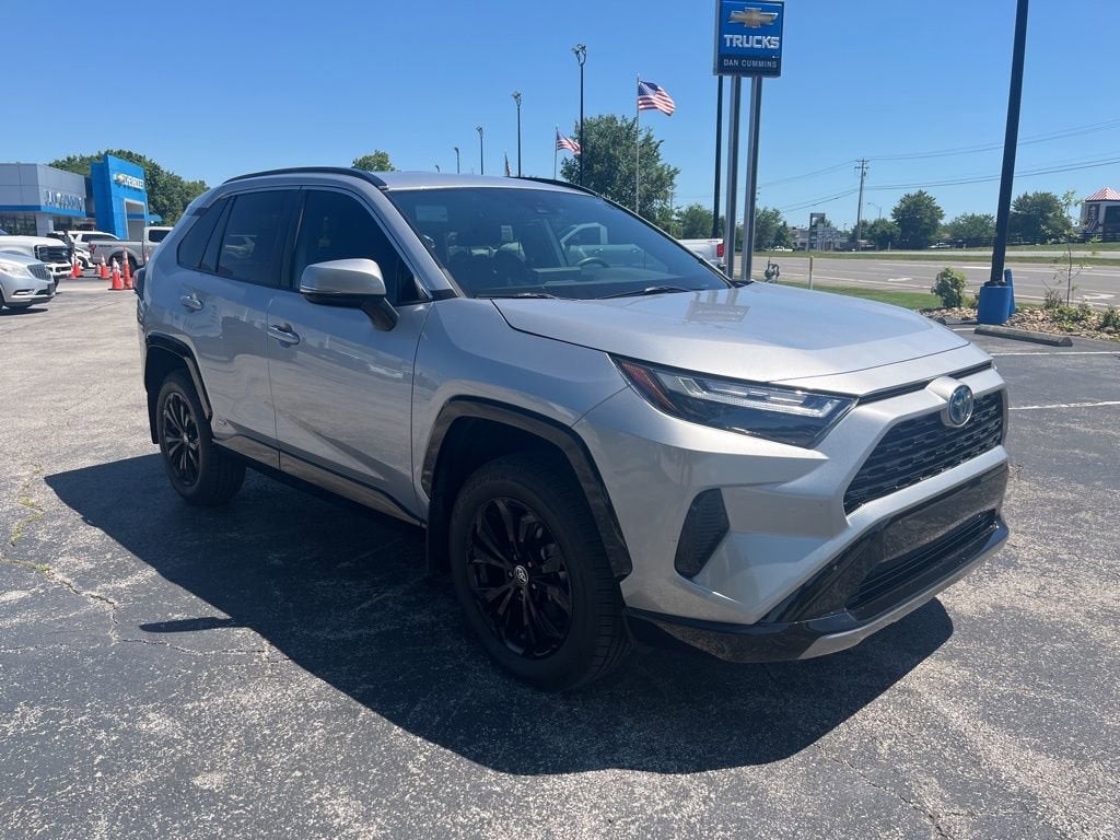 2024 Toyota RAV4 Hybrid SE